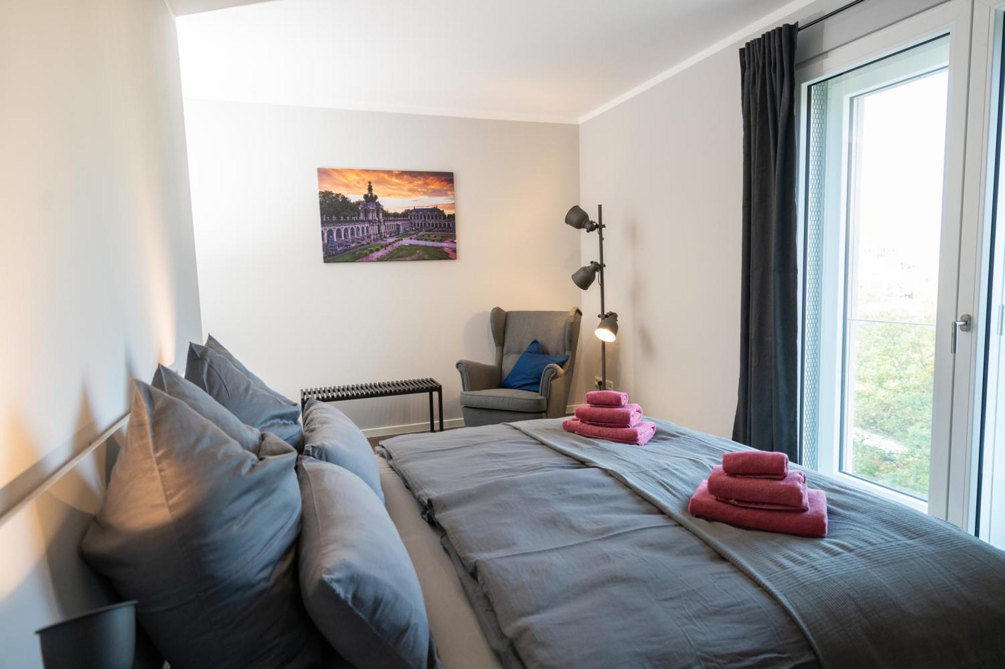 Cozy City Dream Apartment Mit Terrasse Und Parkplatz - 90M² Dresda Exterior foto